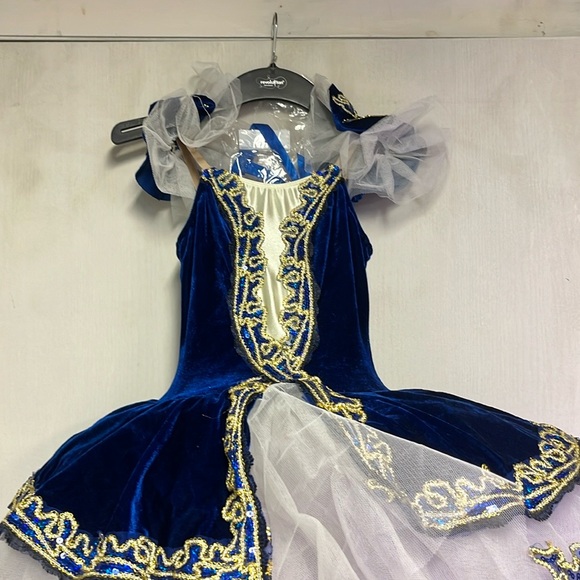 Revolution Dancewear Majestic (child size LC) - Picture 2 of 13